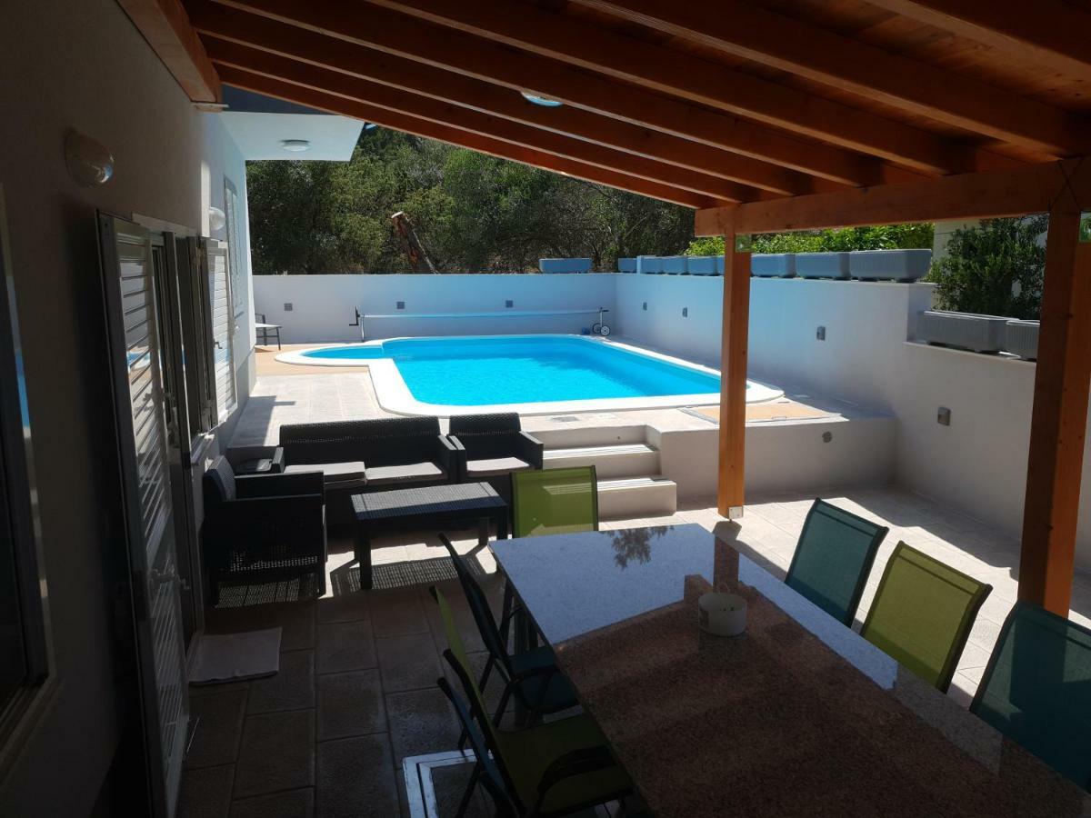 Villa Freya - Vacation House Slatine Bagian luar foto