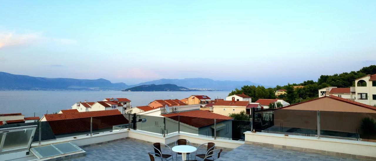 Villa Freya - Vacation House Slatine Bagian luar foto