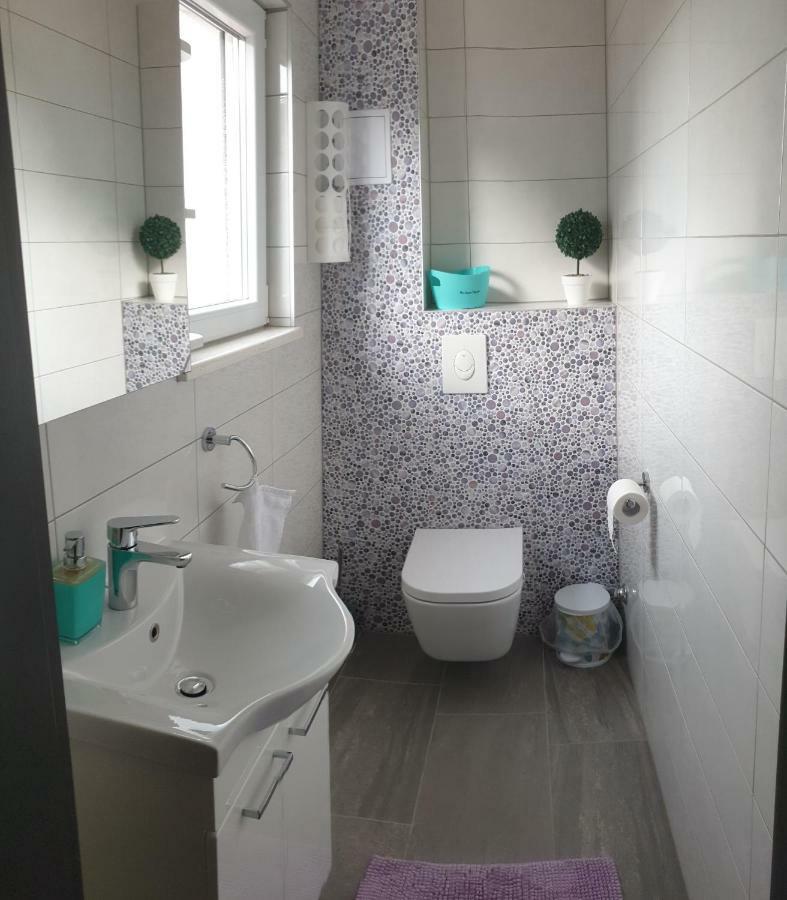 Villa Freya - Vacation House Slatine Bagian luar foto