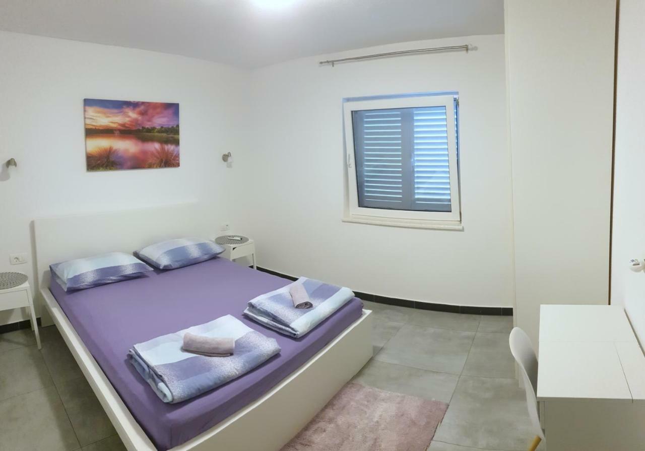 Villa Freya - Vacation House Slatine Bagian luar foto