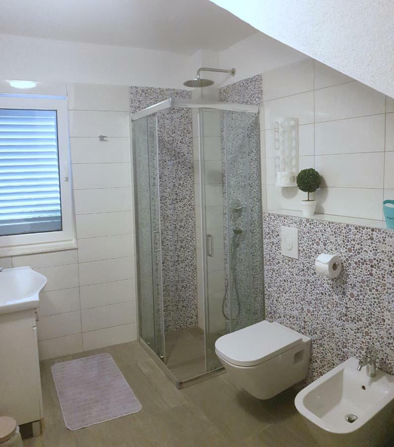 Villa Freya - Vacation House Slatine Bagian luar foto